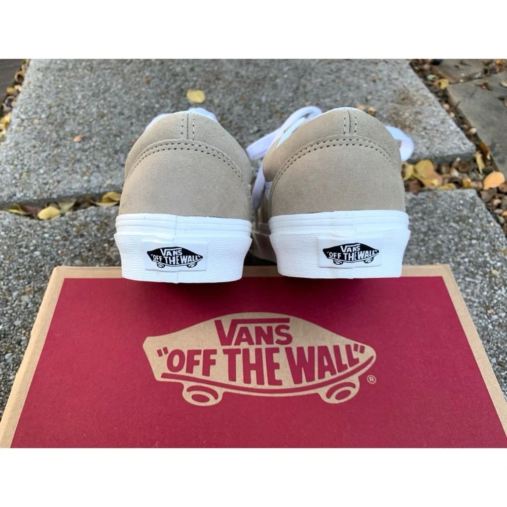 NWT Vans Old Skool Holiday Spice/Travertine Suede Size 6.5